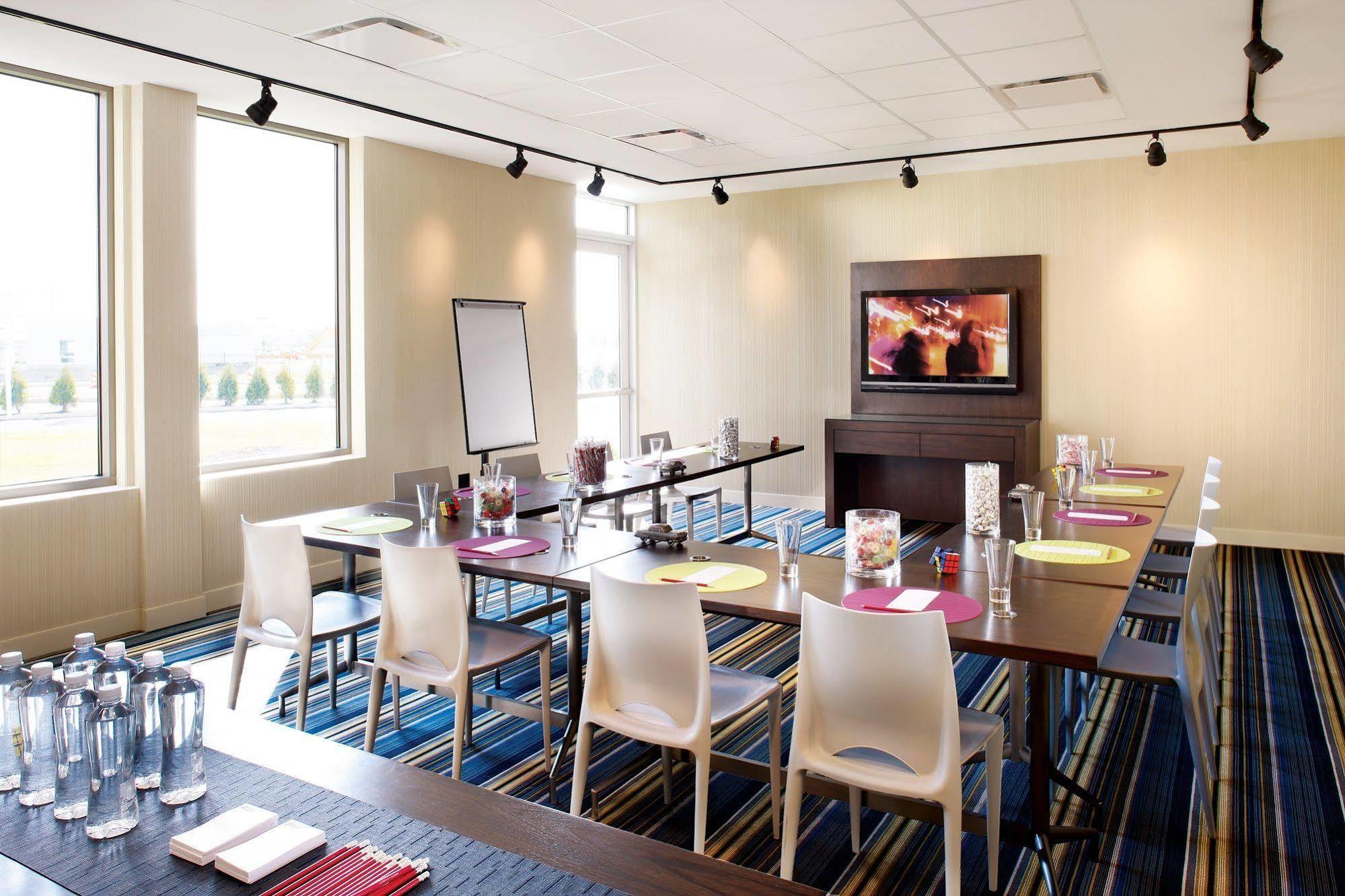 Aloft Portland Airport Hotel At Cascade Station Екстериор снимка